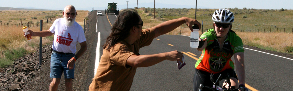 Joan entering Utah during the 2009 Hoodoo 500